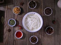 万高达味米粉.png